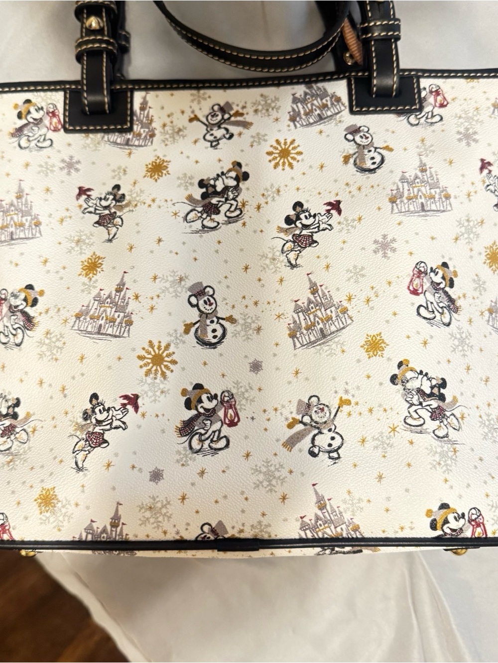 Disney Dooney & Bourke 2020 Holiday Christmas Mickey Minnie Winter Tote